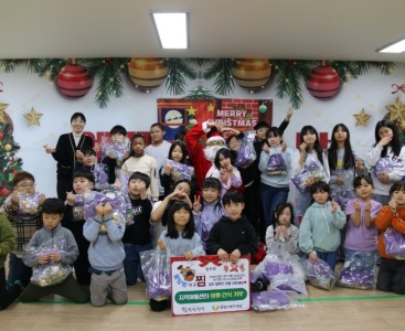 [물텀벙아구찜 전달식 사진1].JPG